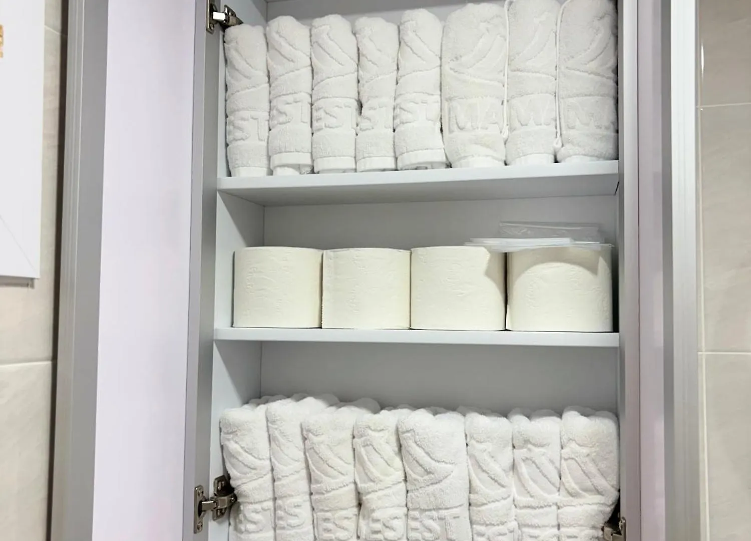 Modernstay Hongdae#Mangwon Local Market 10Mins, Hongdae, Airport Bus, Hanriver Park 10Min,Family Seoul 0*,  South Korea