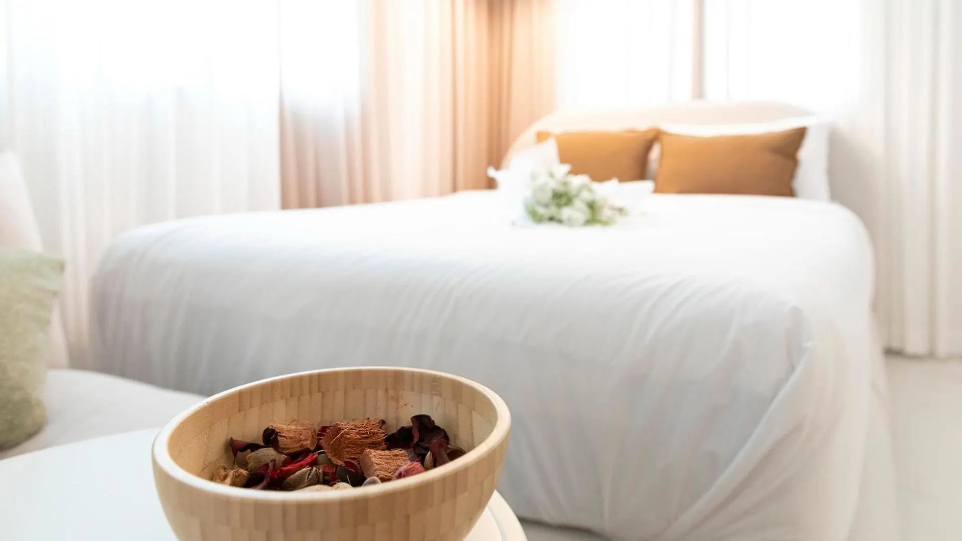 Apartment Modernstay Hongdae#Mangwon Local Market 10Mins, Hongdae, Airport Bus, Hanriver Park 10Min,Family Seoul