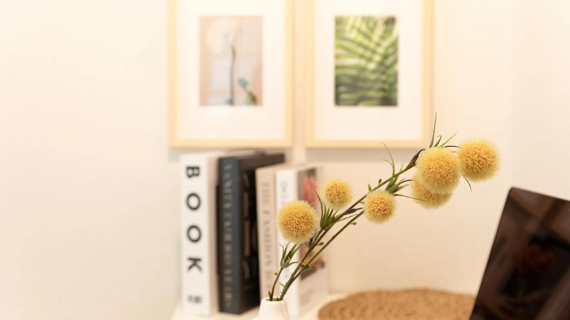 Modernstay Hongdae#Mangwon Local Market 10Mins, Hongdae, Airport Bus, Hanriver Park 10Min,Family Seoul